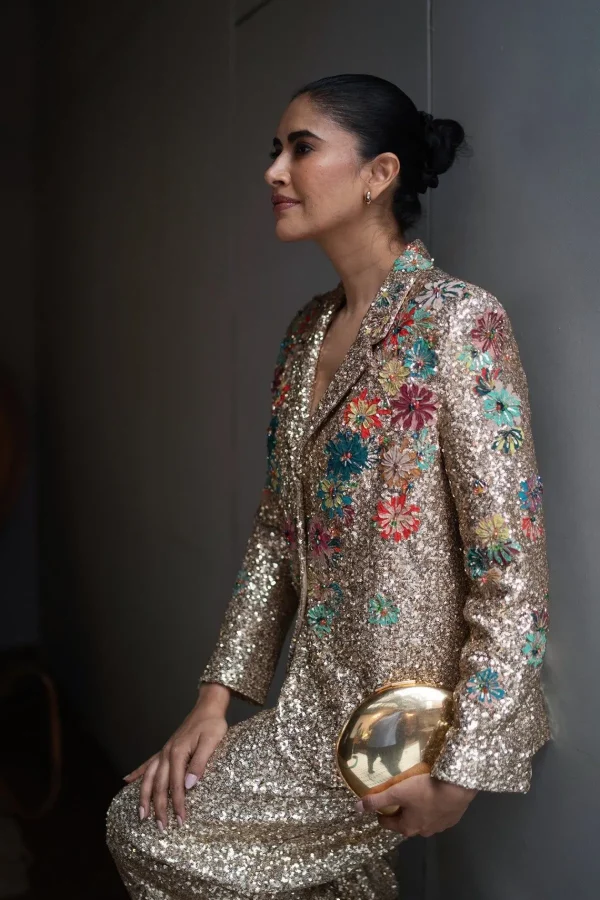 RANNA GILL Alish Pekh In Roma 3D Embroidered Sequin Jacket Golden Sale